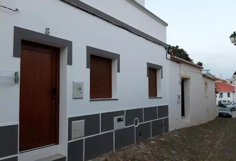 Casa Bárbara   No Centro Histórico De Aljezur