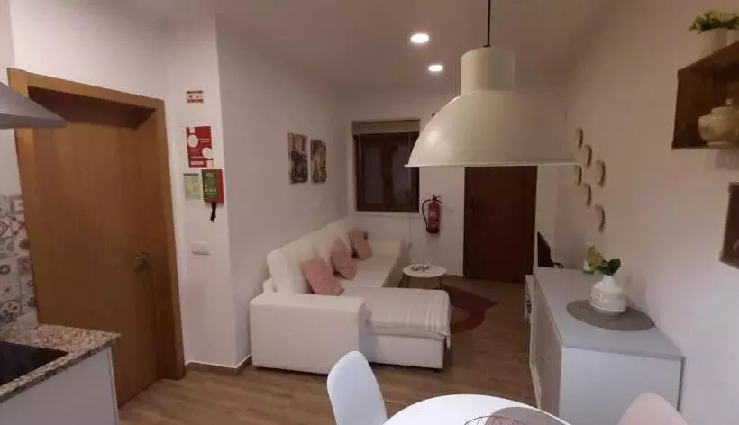 Casa Bárbara   No Centro Histórico De Aljezur