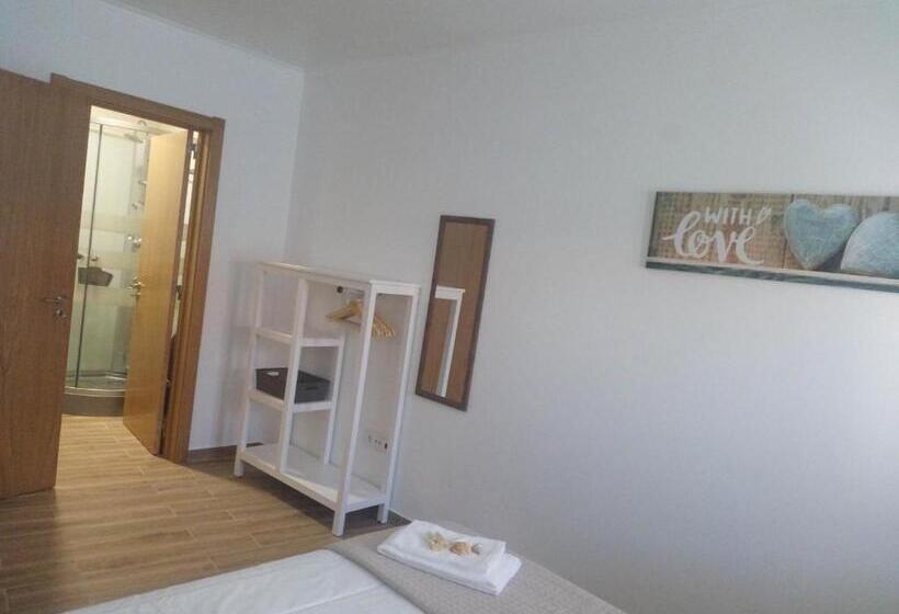 Casa Bárbara   No Centro Histórico De Aljezur