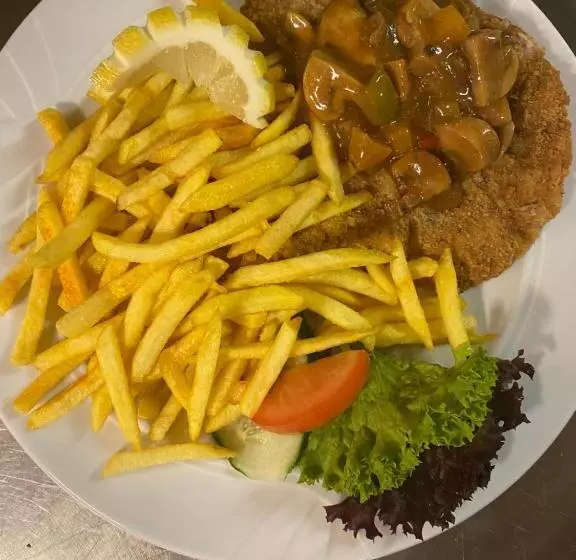 Hotelli Pension Zur Fähre