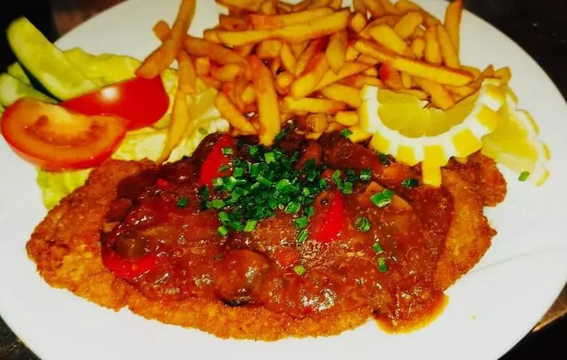 Hotelli Pension Zur Fähre