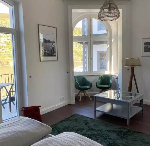 Hotelli Pension Zur Fähre