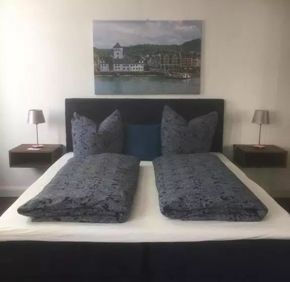 Hotelli Pension Zur Fähre