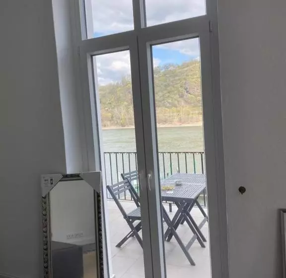 Hotelli Pension Zur Fähre