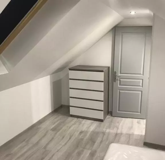 Maison Individuelle à Chanac 2 Chambres 1 Canapé Lit Wifi Gratuit