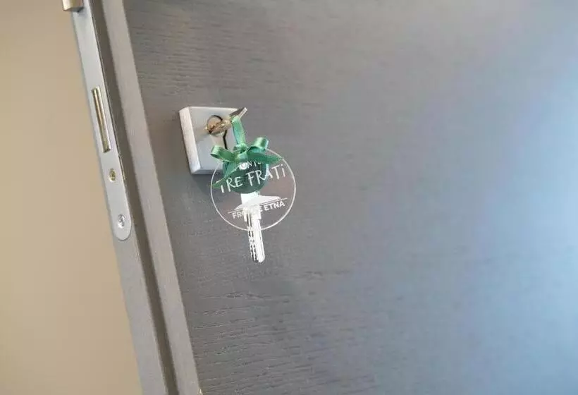 ペンション Fronte Etna