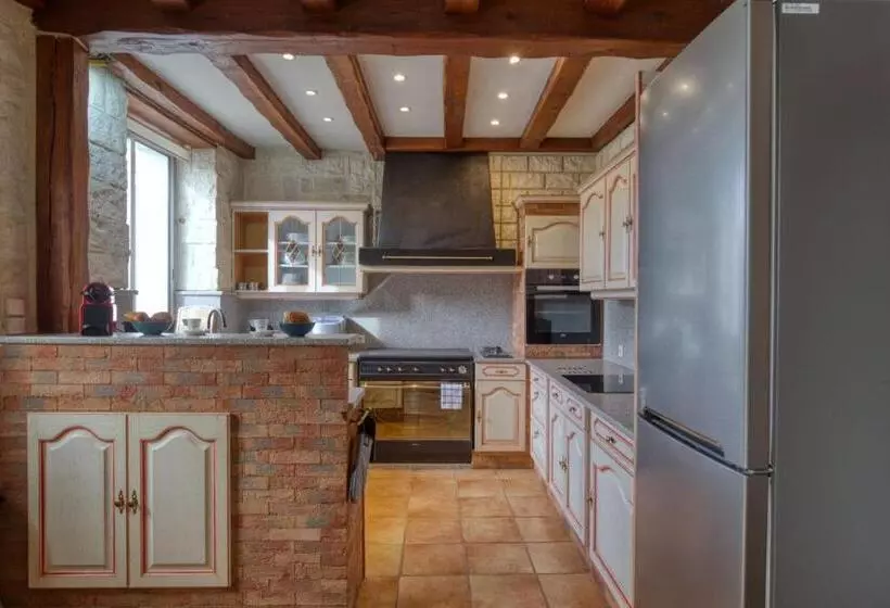 Crazy Villa Le Tertre 28   Heated Pool   Basket   2h Paris   44p