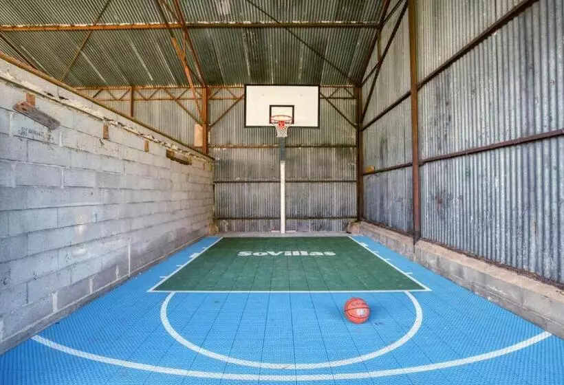 Crazy Villa Le Tertre 28   Heated Pool   Basket   2h Paris   44p