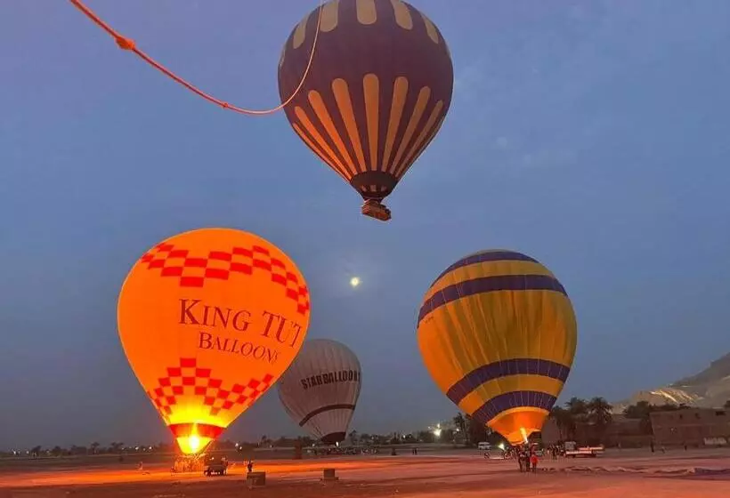 پانسیون Peace & Freedom Guesthouse & Restaurant