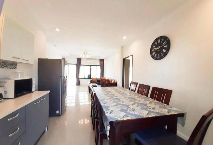 บ้านนุจรินทร์ พูลวิลล่า หัวหิน สไลเดอร์ โต๊ะพูล