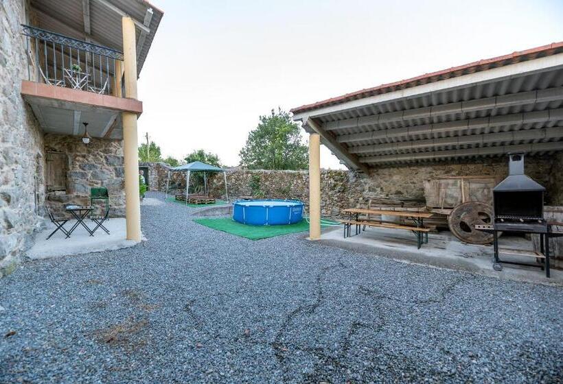 A Bruxiña De Toldaos