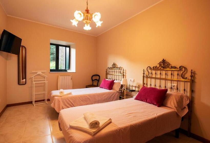 A Bruxiña De Toldaos