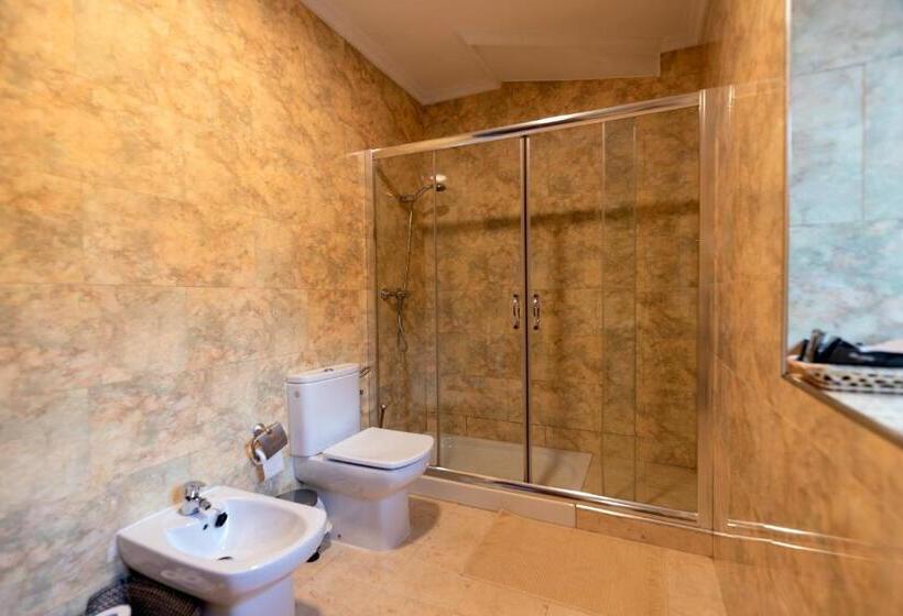 A Bruxiña De Toldaos