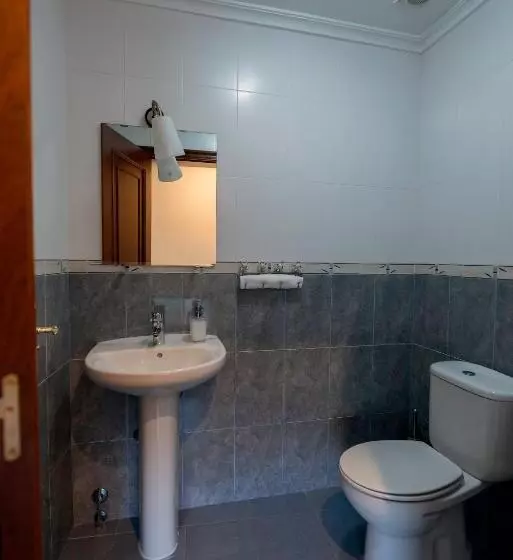 A Bruxiña De Toldaos