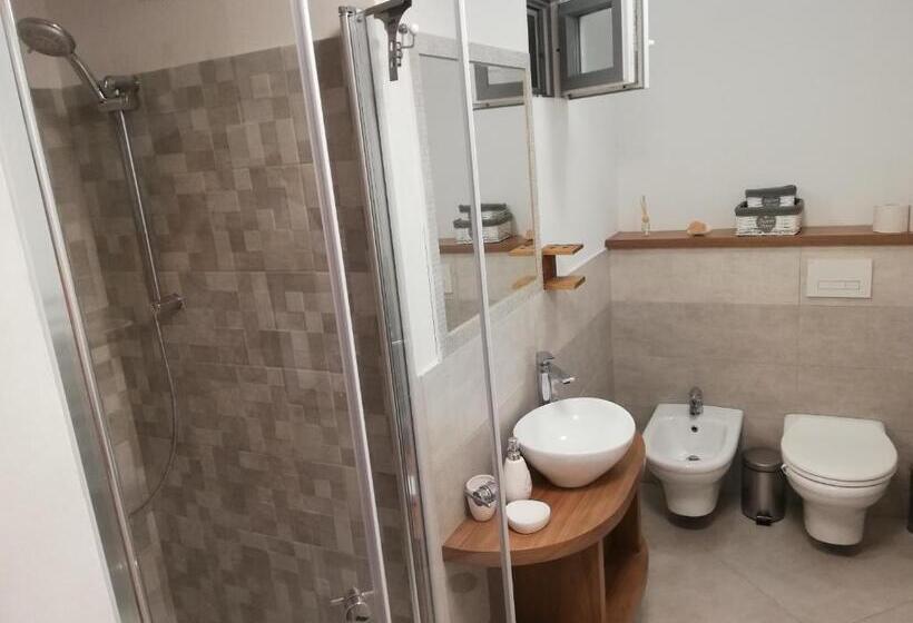 Apartma Salvia Guest House