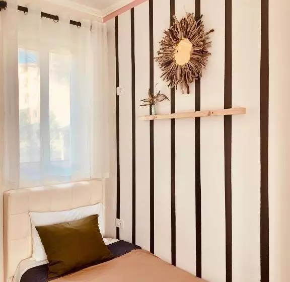 Family Tree   Quiet Area  Self Check In