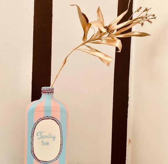 Family Tree   Quiet Area  Self Check In