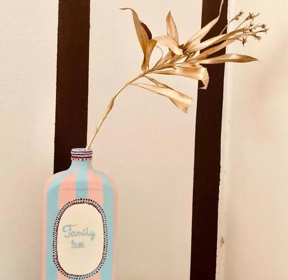 Family Tree   Quiet Area  Self Check In