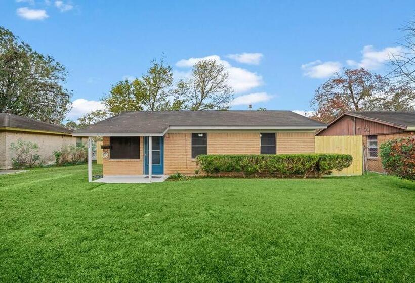 Mayfield @ Oyster Creek Tranquil Creek & Nature!