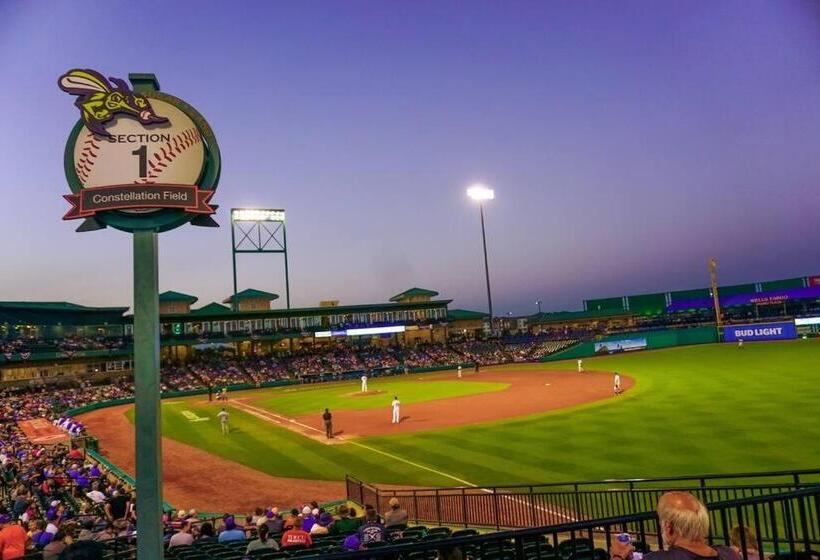 Mayfield @ Oyster Creek Tranquil Creek & Nature!