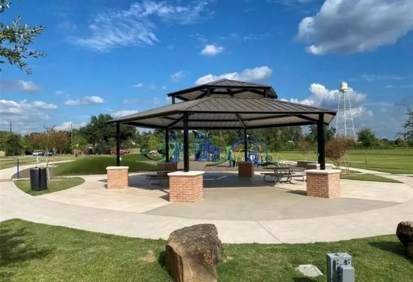 Mayfield @ Oyster Creek   Tranquil Creek & Nature!