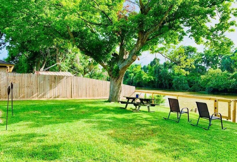 Mayfield @ Oyster Creek Tranquil Creek & Nature!