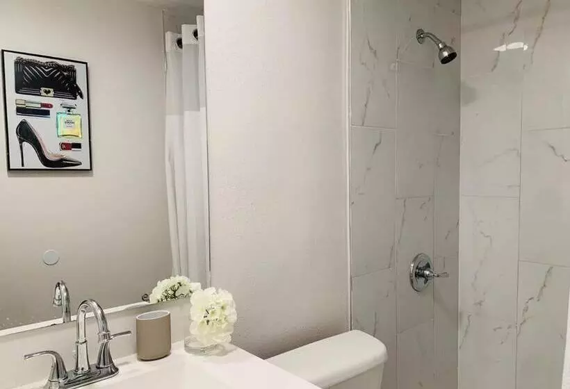 Mayfield @ Oyster Creek   Tranquil Creek & Nature!