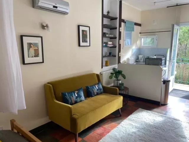 No 5 Plaisance Studio