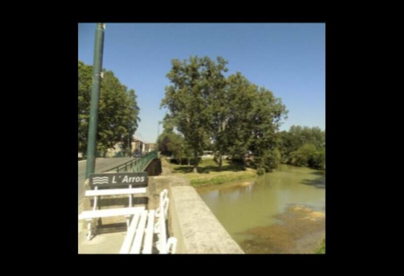 No 5 Plaisance Studio