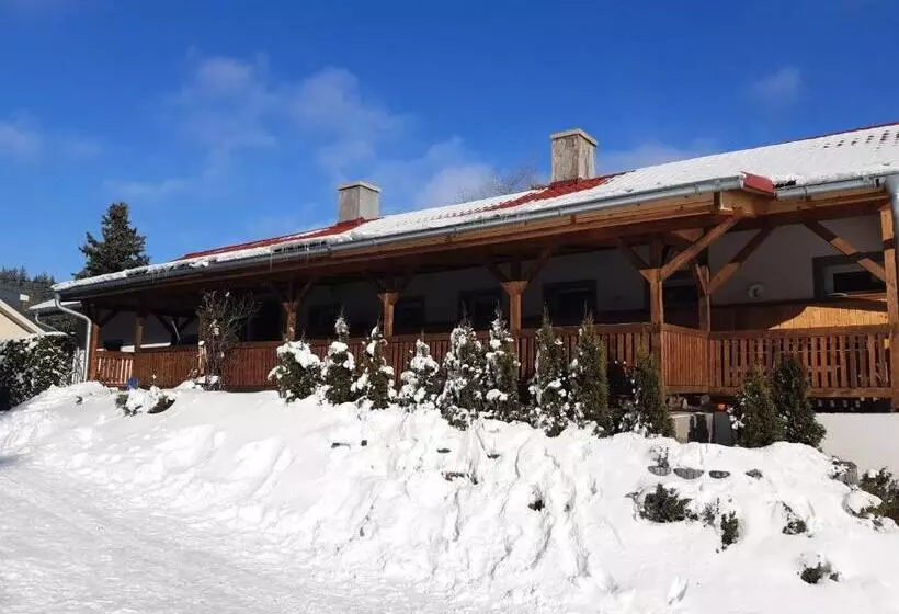 Majatalo Ubytování U Janičky