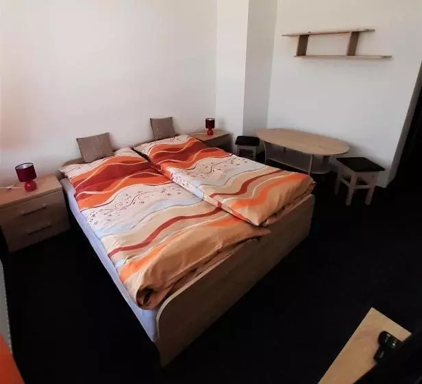 Majatalo Ubytování U Janičky