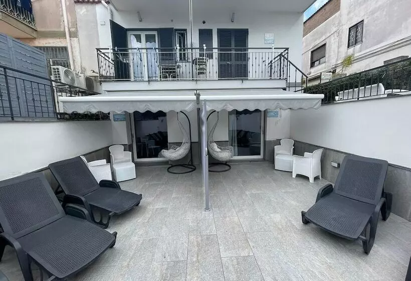 Villa Marisa Resort