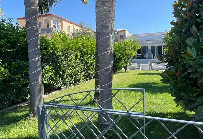 Villa Marisa Resort