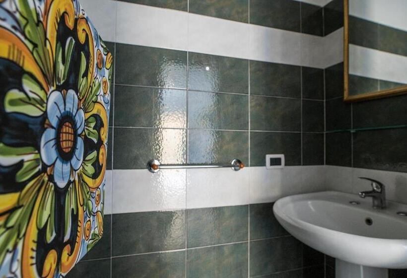 Ada Hotel & Apartments