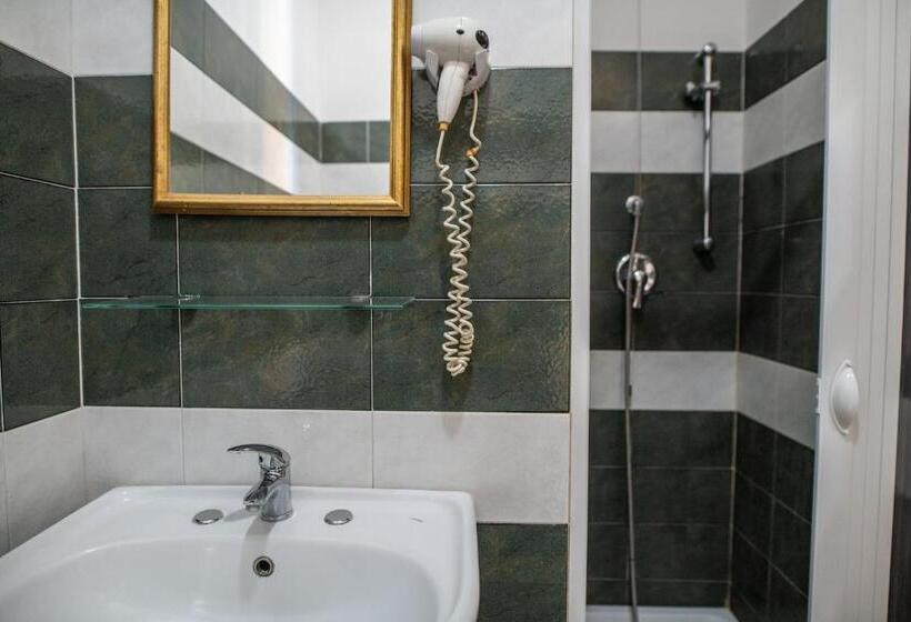 Ada Hotel & Apartments