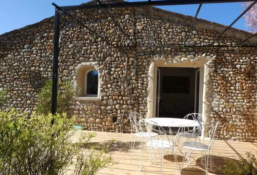 Aamiaismajoitus (B&B) Gîte L Auguste Maison D Hôtes