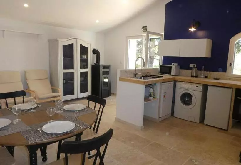 Aamiaismajoitus (B&B) Gîte L Auguste Maison D Hôtes