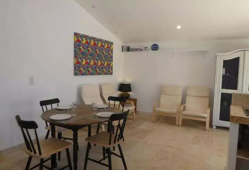 Aamiaismajoitus (B&B) Gîte L Auguste Maison D Hôtes