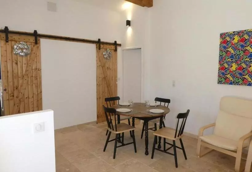 Aamiaismajoitus (B&B) Gîte L Auguste Maison D Hôtes