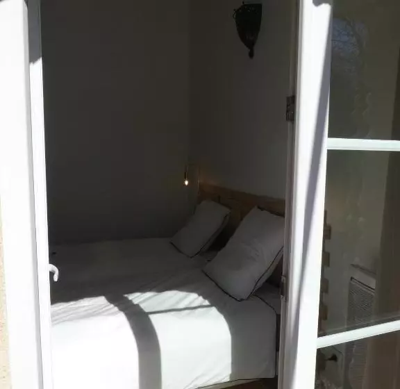 Aamiaismajoitus (B&B) Gîte L Auguste Maison D Hôtes