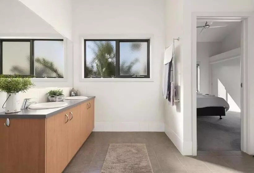 Cape Vista 3