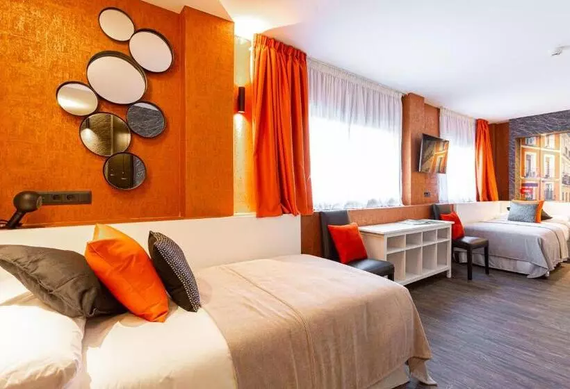 پانسیون Fly Rooms Madrid Airport