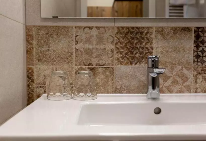 Majatalo Gästehaus   Boardinghouse Magnetsried