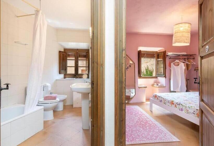 Preciosa Casa Rural En El Centro De Peratallada