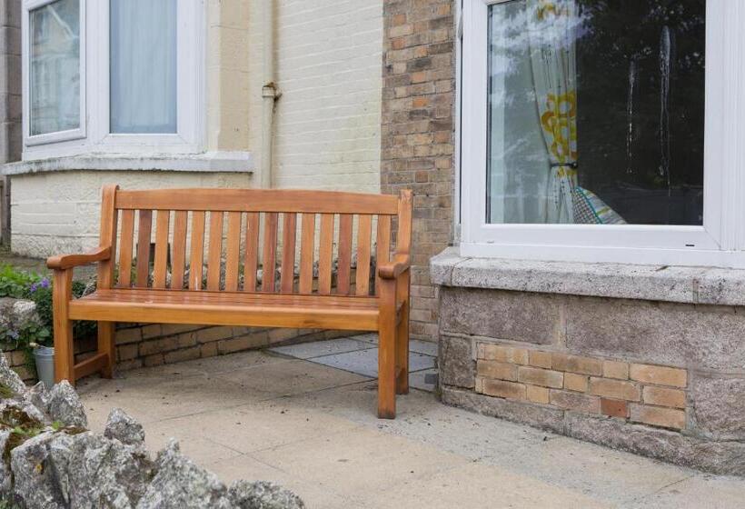 Sea View, Newquay Spacious House