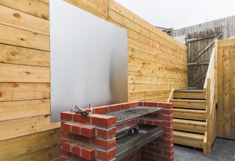 Sea View, Newquay Spacious House