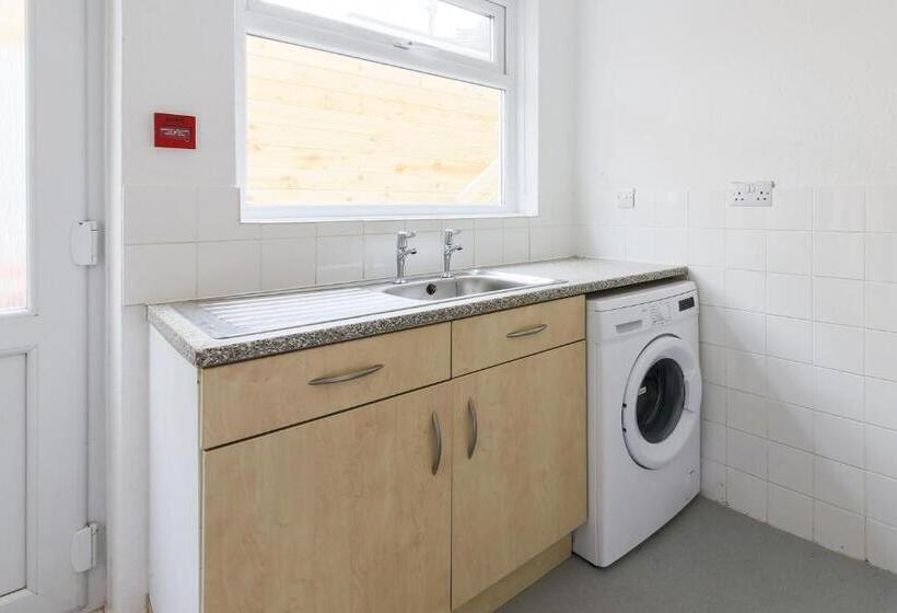 Sea View, Newquay Spacious House