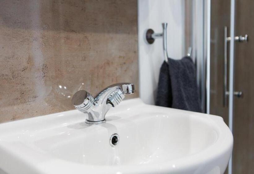 Sea View, Newquay Spacious House