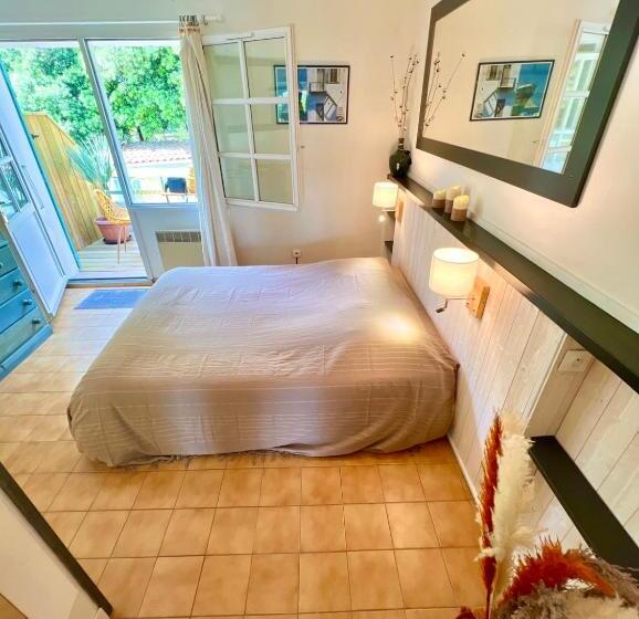 Front De Mer Rivedoux Plage Terrasse Extérieur Parking