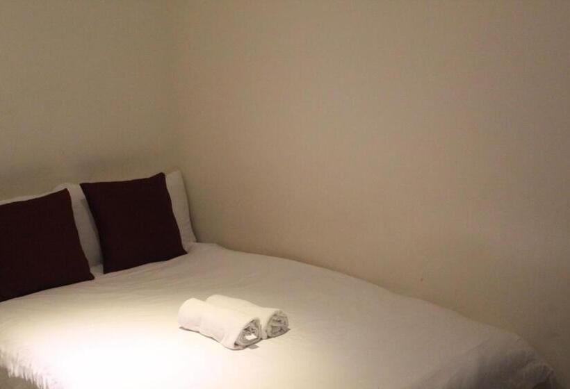 Azure C2 Balcony Wifi Near Mall Airport Multiple Units